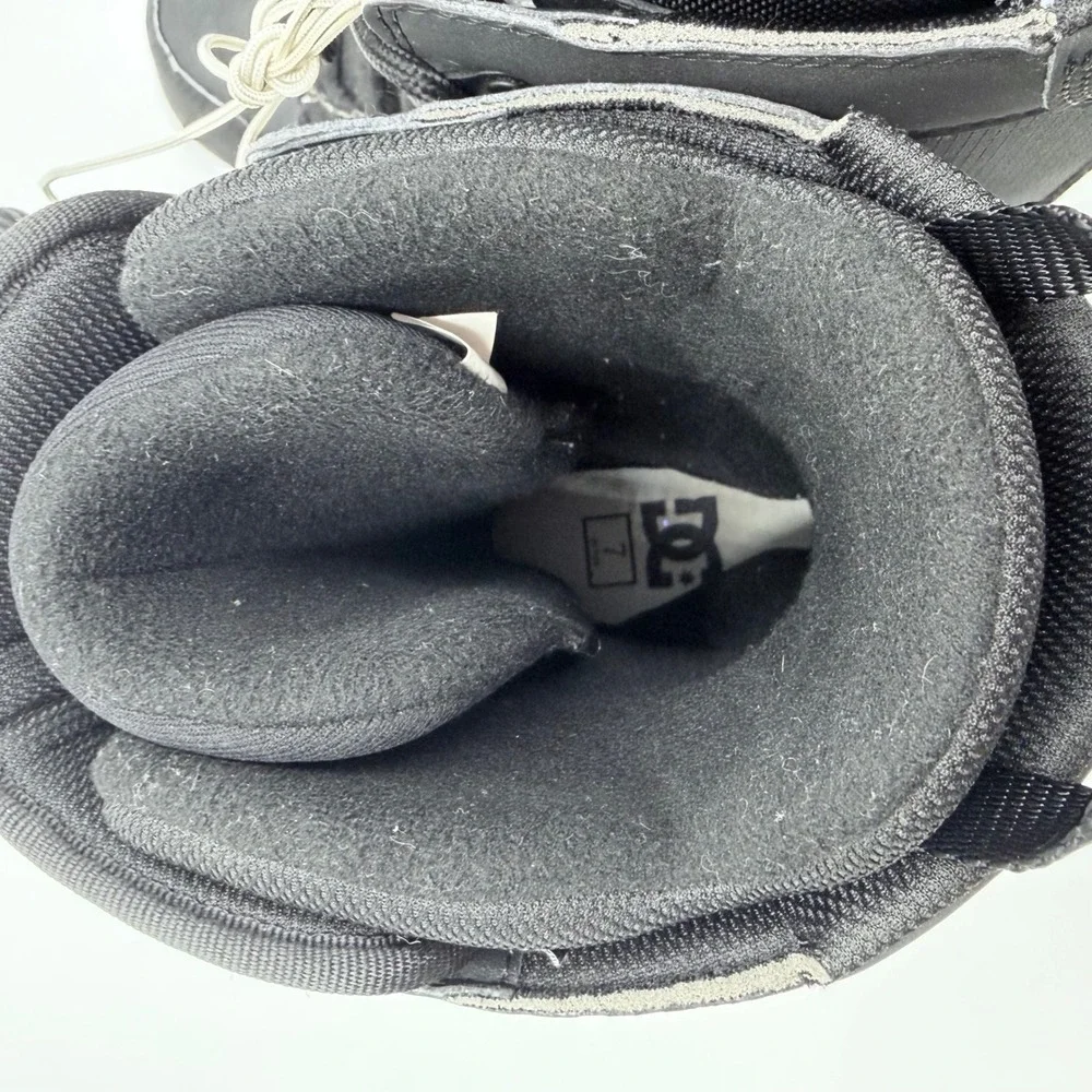 DC Phase 2023 Mens Snowboard Boots Black White ADYO200053 Size 7